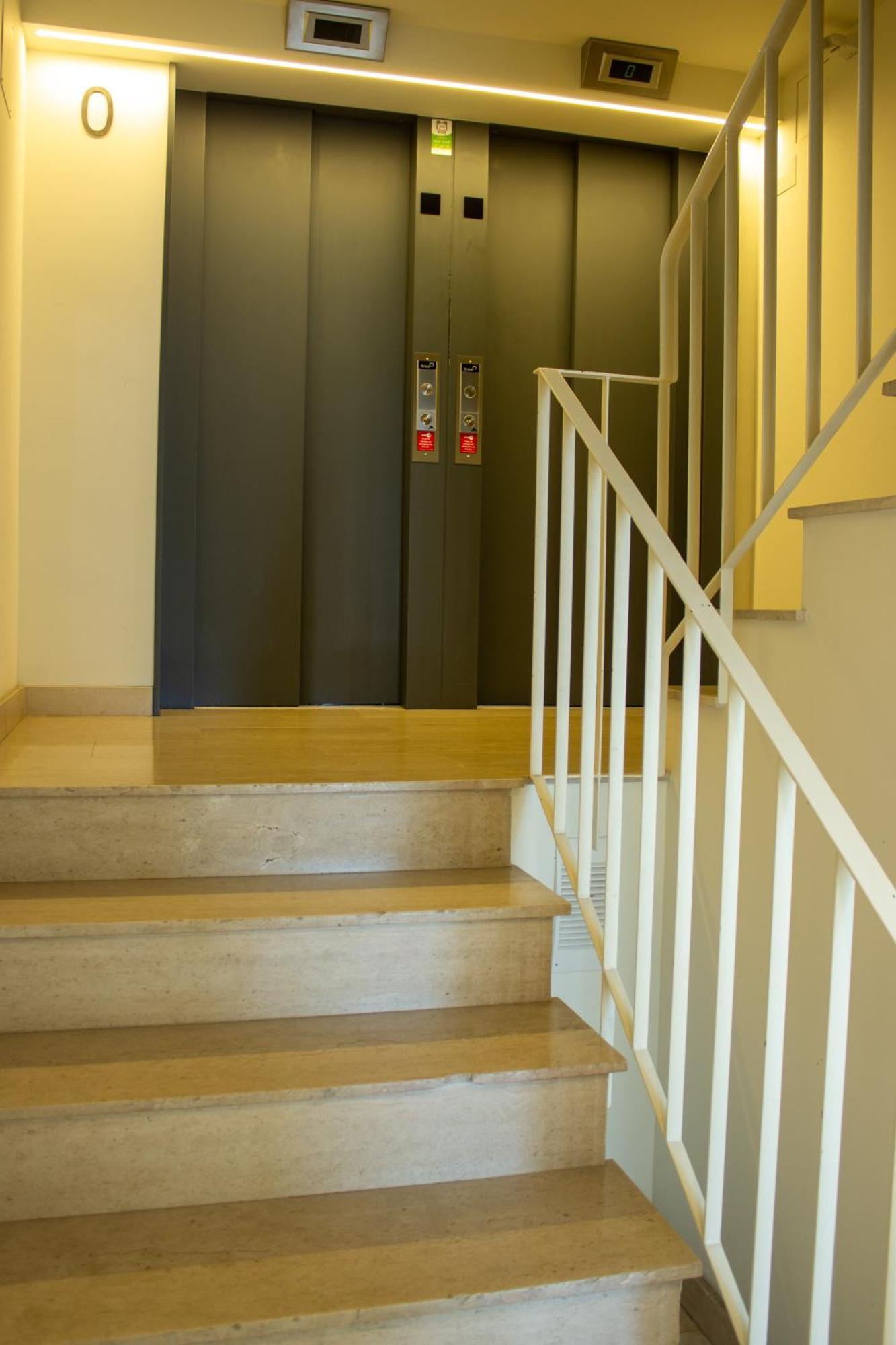 Orm - Sao Lazaro Apartment Porto Bagian luar foto