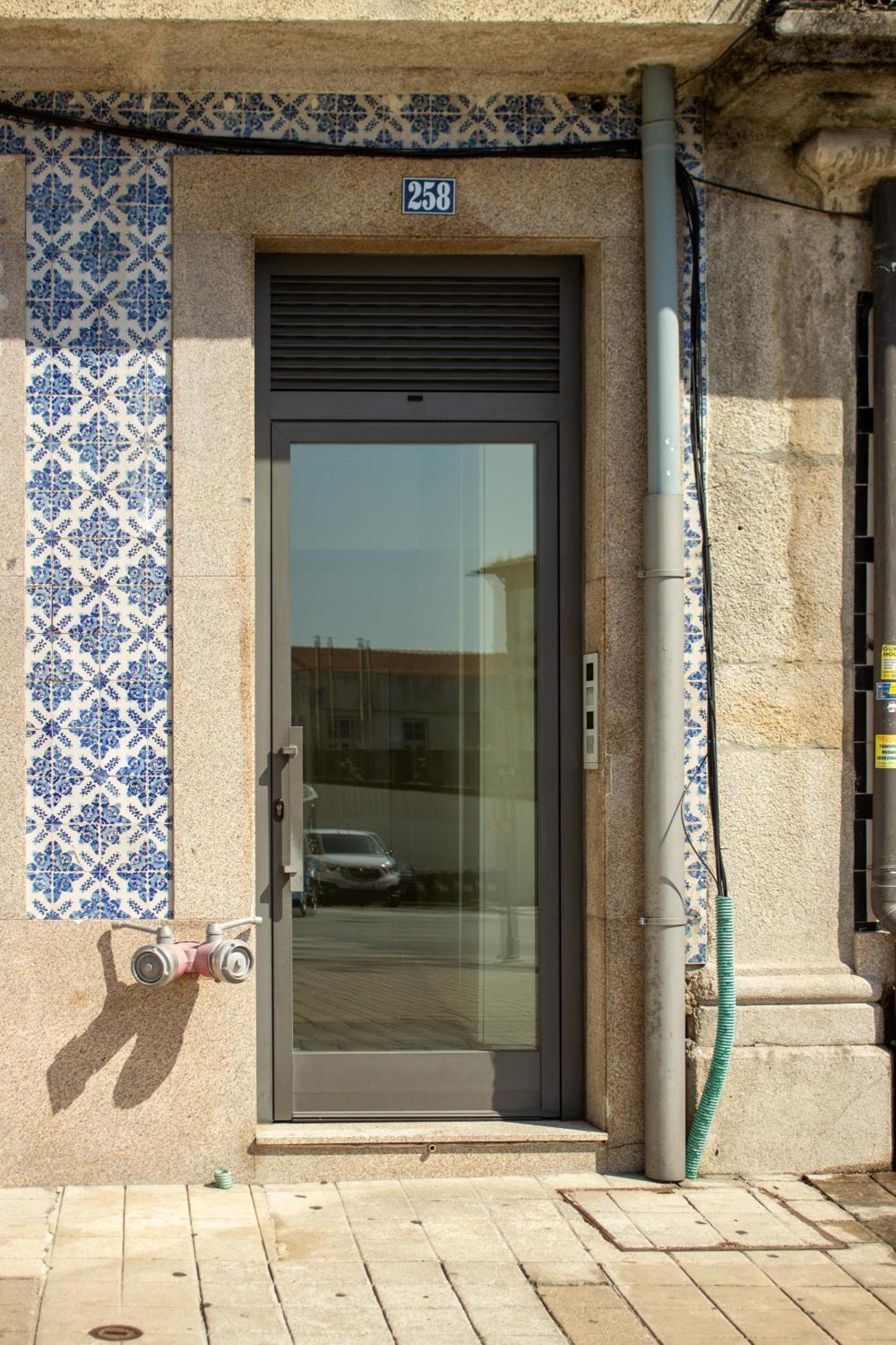 Orm - Sao Lazaro Apartment Porto Bagian luar foto